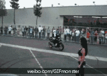 这招用来泡妹很拉轰啊~~~.gif