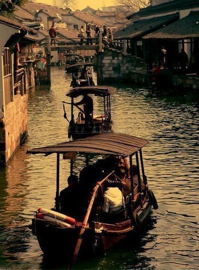 当年相知未回首，空叹年华似水流.jpg