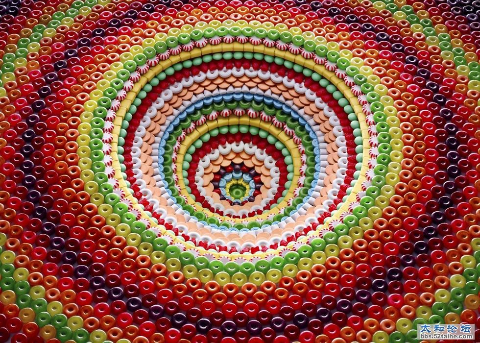 21763951_741150.jpg
